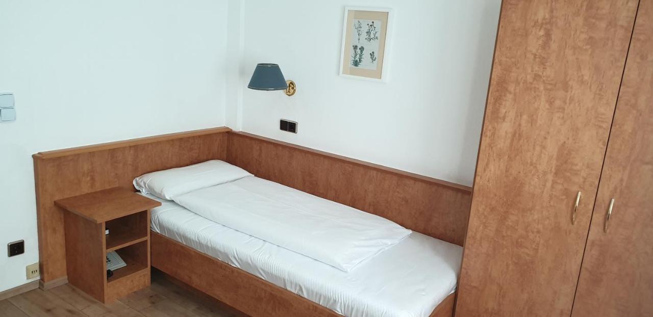 Hotel Gaya Bad Soden am Taunus Esterno foto
